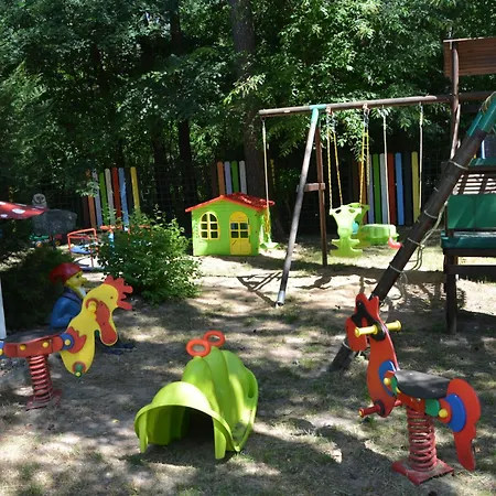 Holiday home Osrodek Wypoczynkowy Puszczyk Akacjowy- -willa *