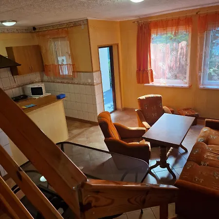 Osrodek Wypoczynkowy Puszczyk Akacjowy- -willa Holiday home