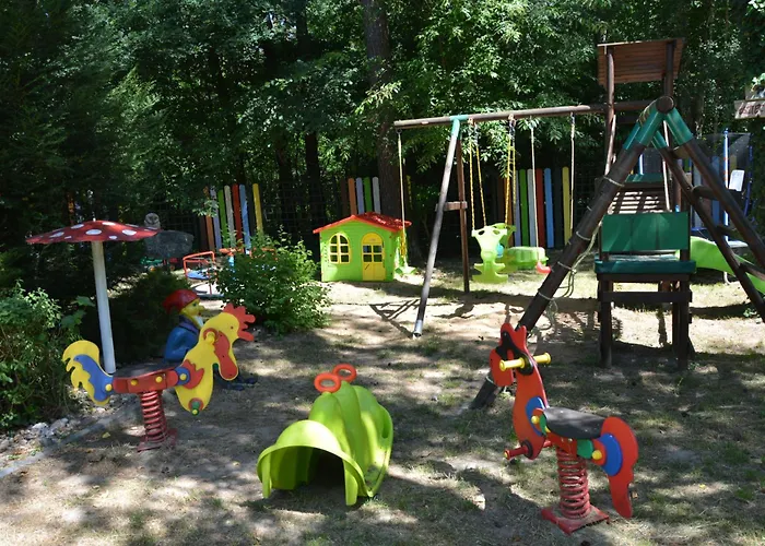 Holiday home Osrodek Wypoczynkowy Puszczyk Akacjowy- -willa *