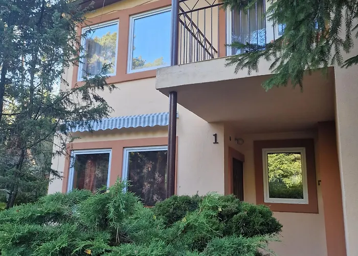 Holiday home Osrodek Wypoczynkowy Puszczyk Akacjowy- -willa