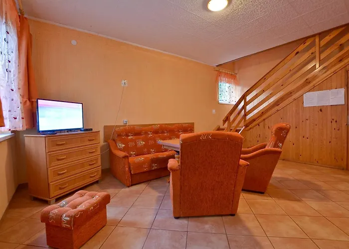 Osrodek Wypoczynkowy Puszczyk Akacjowy- -willa *